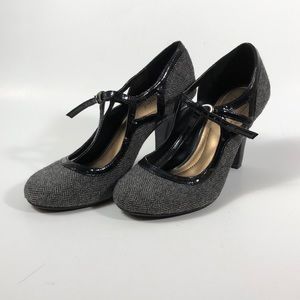 Deflect comfort strapped heels women’s size 7